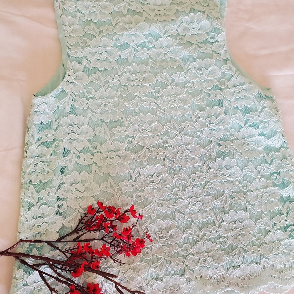Lace Tank Top - Picture 3 of 6